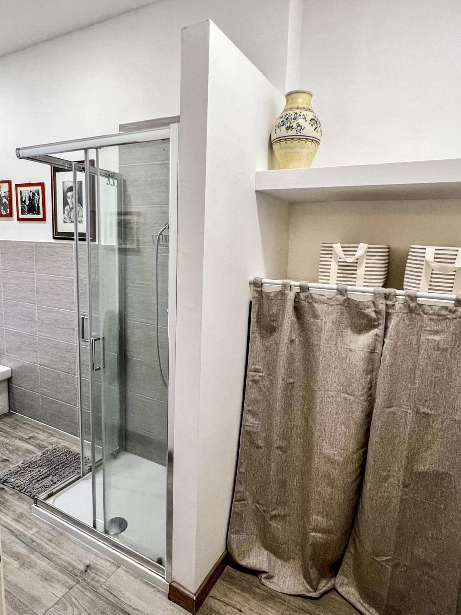 דירות ורצ'לי La Casa Bianca מראה חיצוני תמונה
